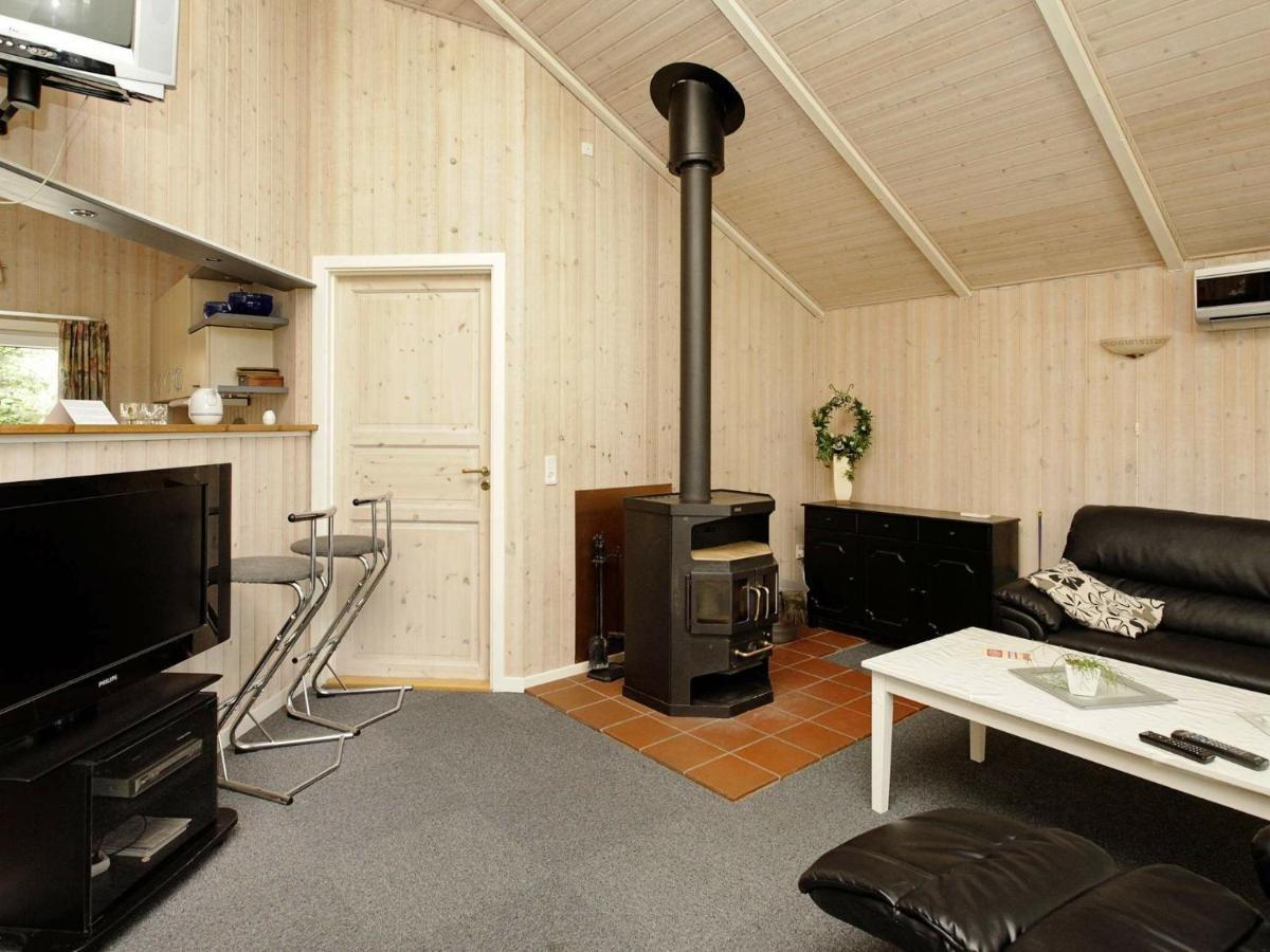 6 Person Holiday Home In Ansager Exterior photo